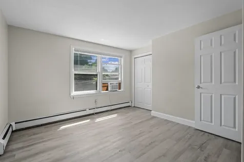 360-362 Blucher Street Manchester NH 03102