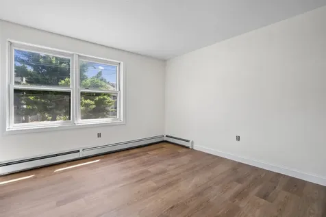 360-362 Blucher Street Manchester NH 03102