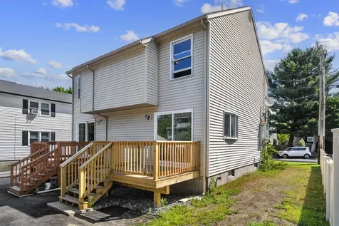 360-362 Blucher Street Manchester NH 03102