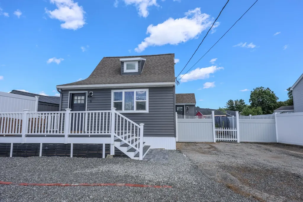 6 Highland Avenue Derry NH 03038