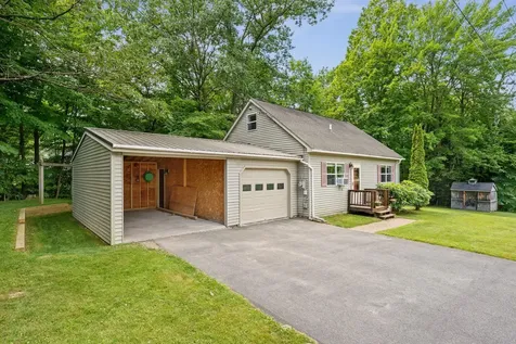 17 Burnett Court Richmond VT 05477