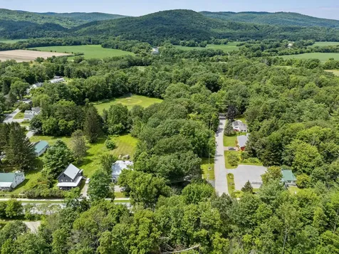 17 Burnett Court Richmond VT 05477