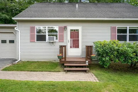 17 Burnett Court Richmond VT 05477