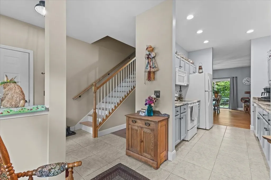 47 Marion Avenue Essex VT 05452