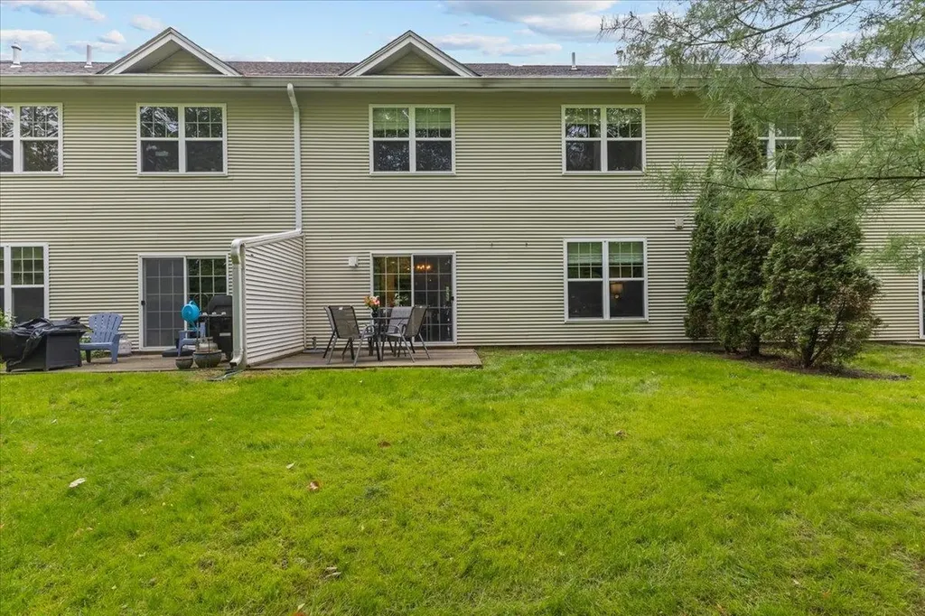 47 Marion Avenue Essex VT 05452