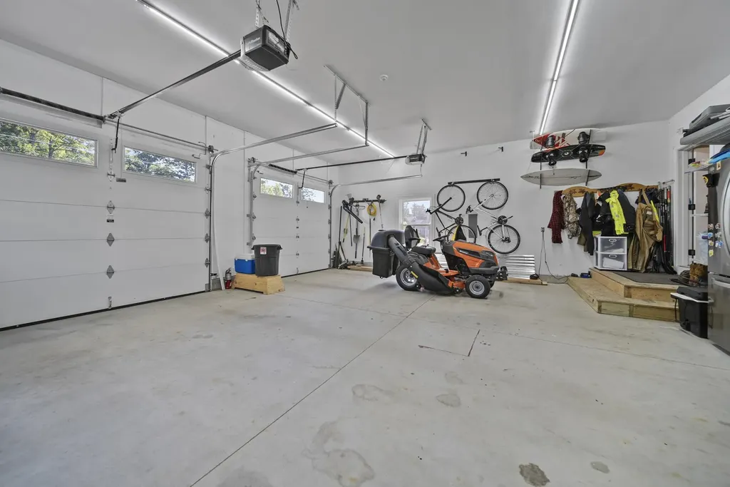 6 Lottie Lane Chichester NH 03258