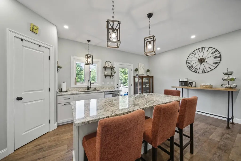 6 Lottie Lane Chichester NH 03258