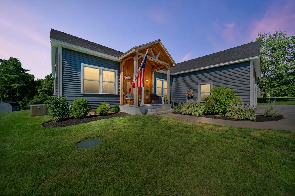 6 Lottie Lane Chichester NH 03258