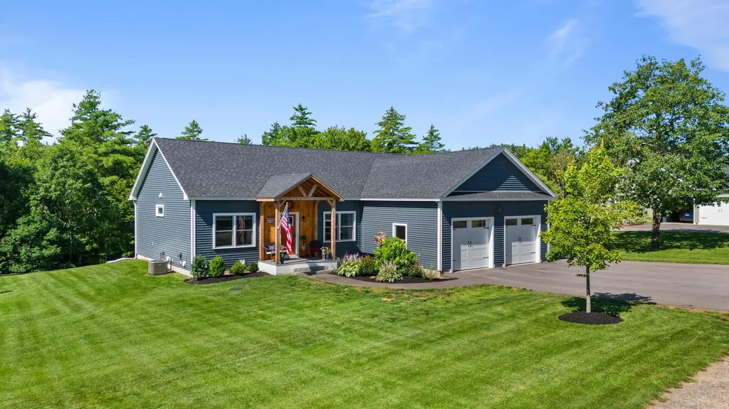 6 Lottie Lane Chichester NH 03258