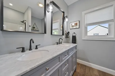 6 Lottie Lane Chichester NH 03258