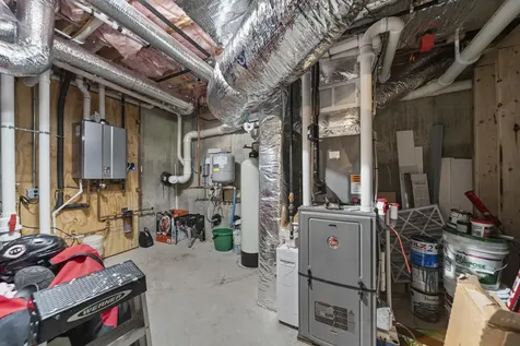 6 Lottie Lane Chichester NH 03258