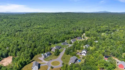 6 Lottie Lane Chichester NH 03258