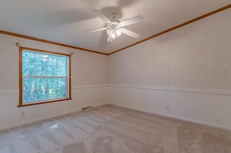 66 Constitution Way Dover NH 03820