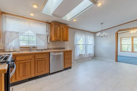 66 Constitution Way Dover NH 03820