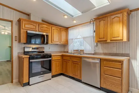 66 Constitution Way Dover NH 03820