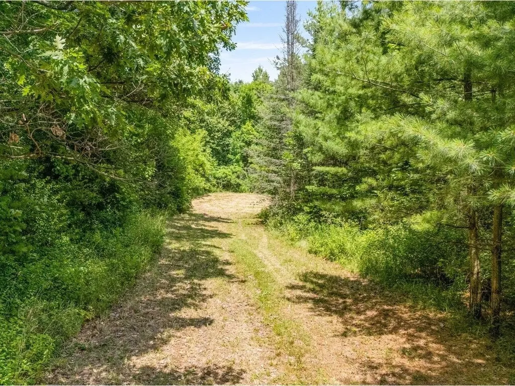 7 Zoe Lane Charlotte VT 05445