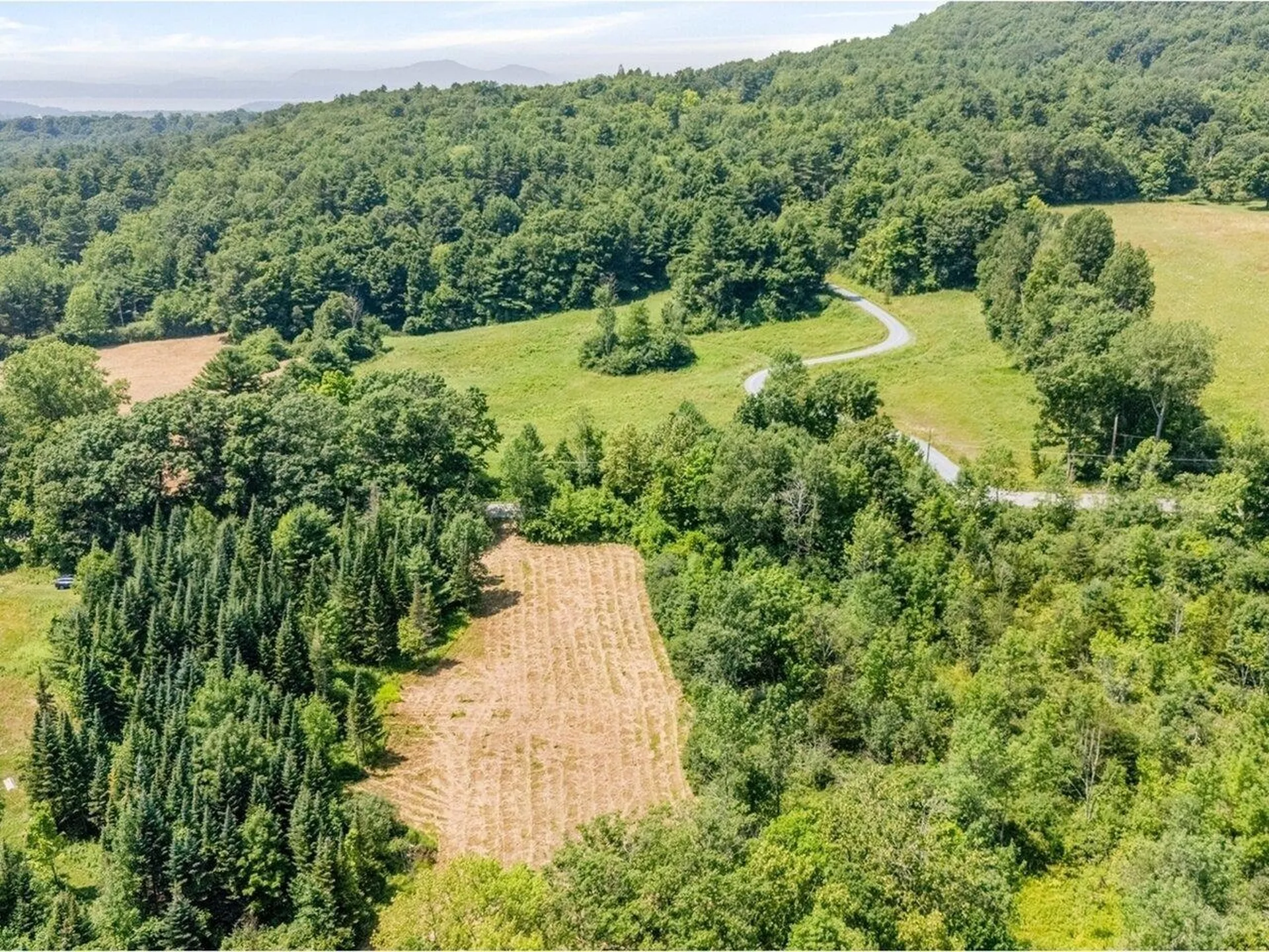 7 Zoe Lane Charlotte VT 05445