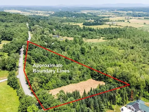 7 Zoe Lane Charlotte VT 05445