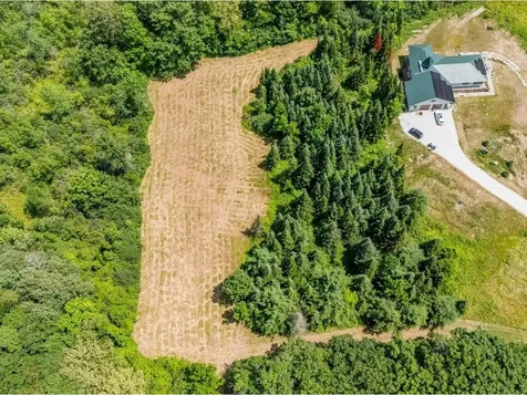 7 Zoe Lane Charlotte VT 05445