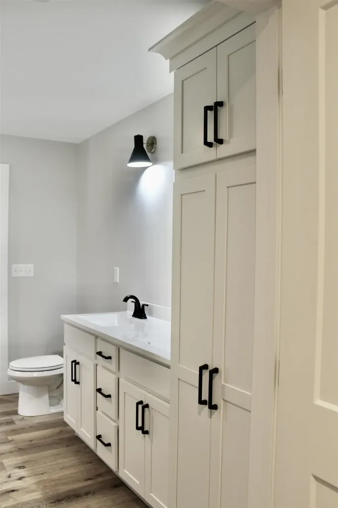 24 Laurel Street Peterborough NH 03458