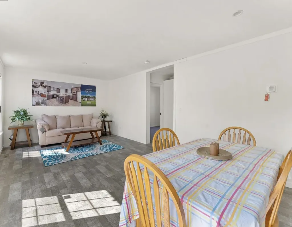 16 Okane Circle Bethlehem NH 03574