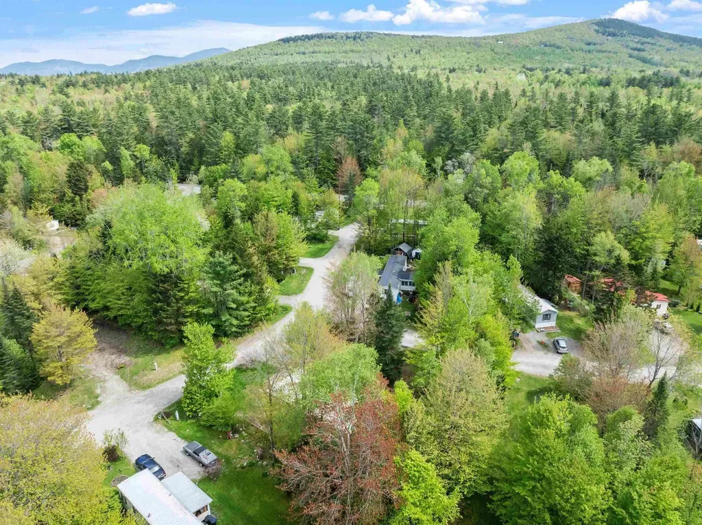 16 Okane Circle Bethlehem NH 03574