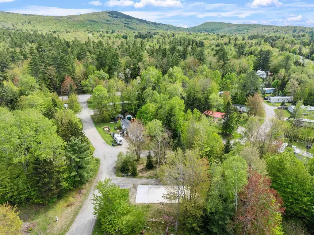 16 Okane Circle Bethlehem NH 03574