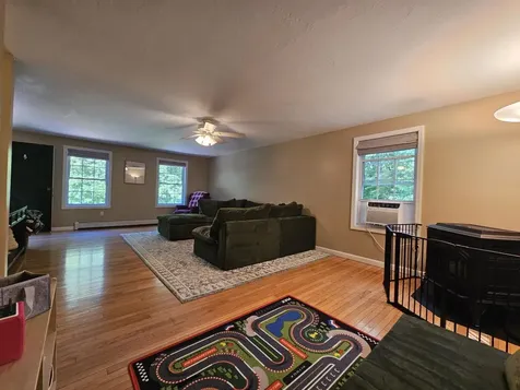 126 N Shore Drive Barnstead NH 03225