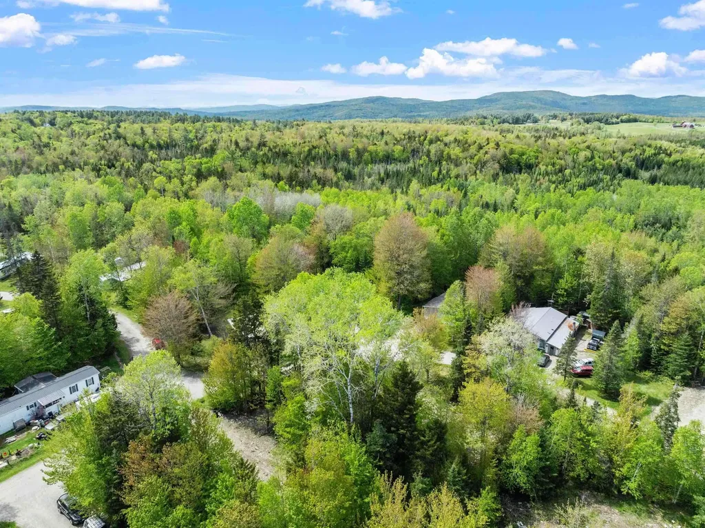 15 Okane Circle Bethlehem NH 03574