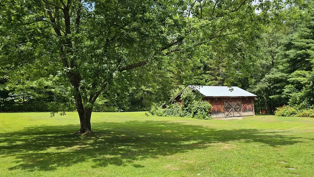 34 Fox Chair Terrace Springfield VT 05156