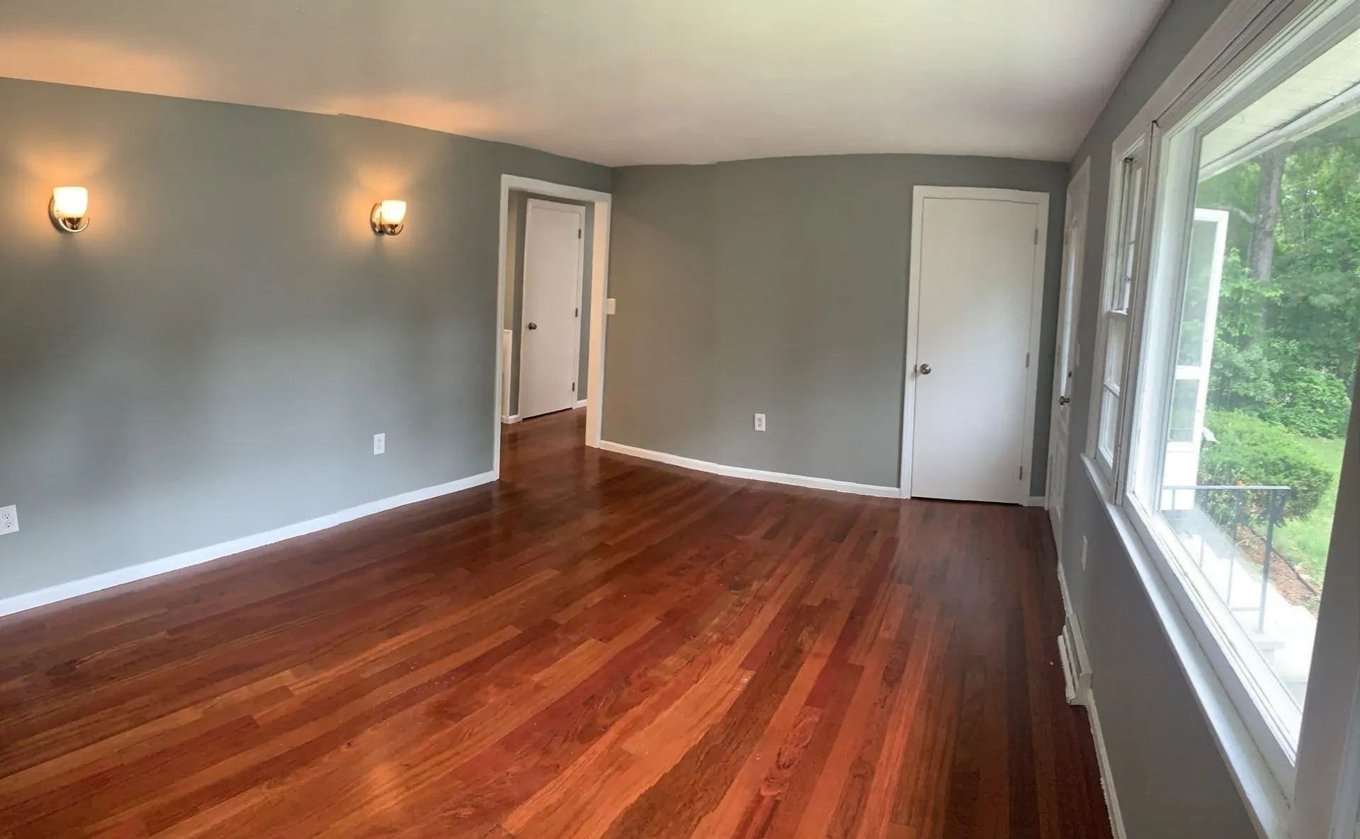 24 Radcliffe Drive Hudson NH 03051