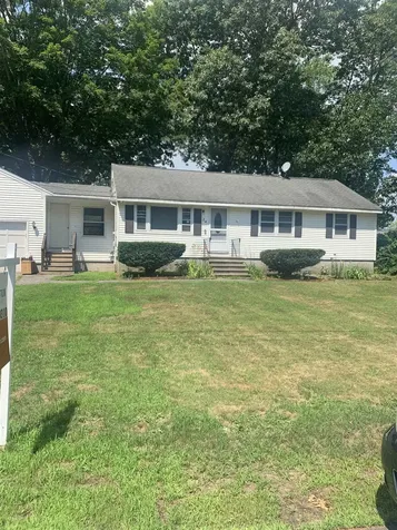 24 Radcliffe Drive Hudson NH 03051
