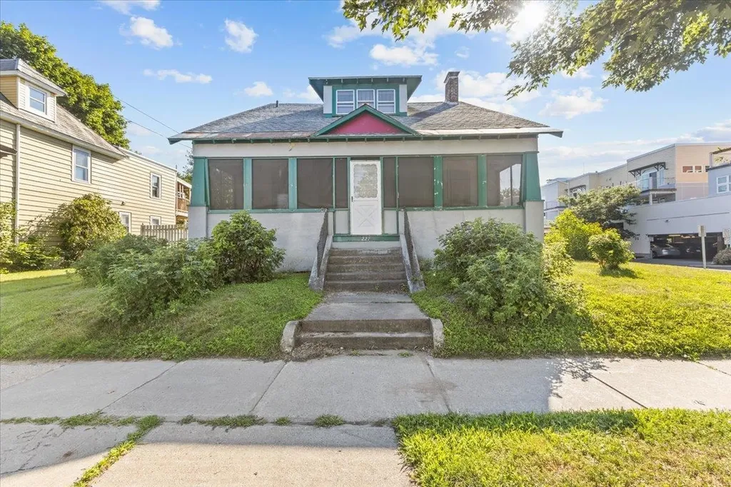 227 North Avenue Burlington VT 05401