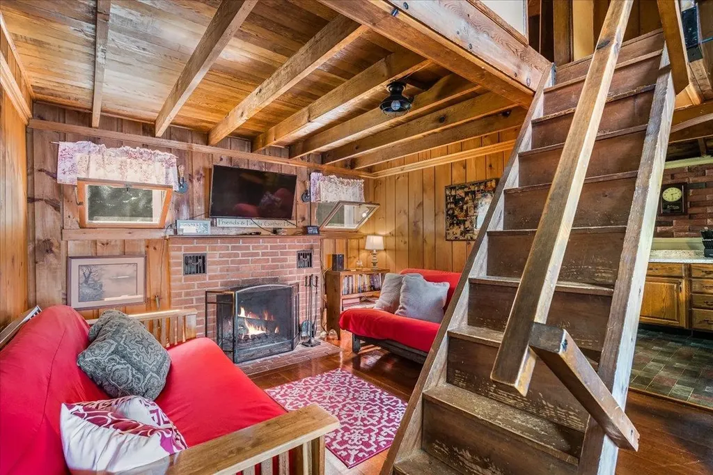 116C Gray Road Sanbornton NH 03269