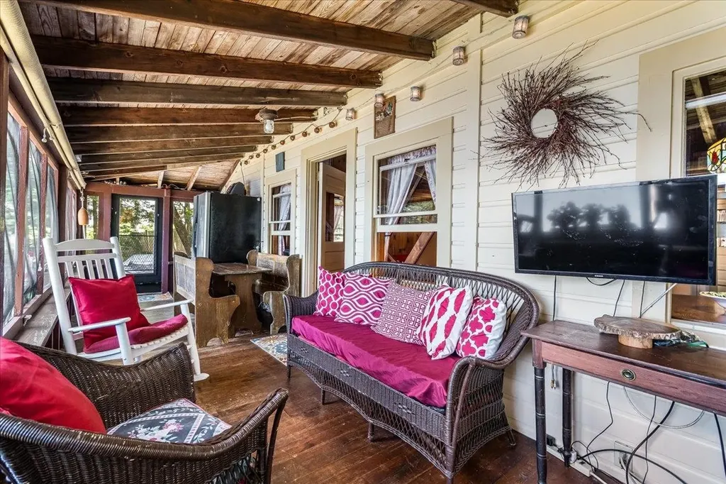 116C Gray Road Sanbornton NH 03269