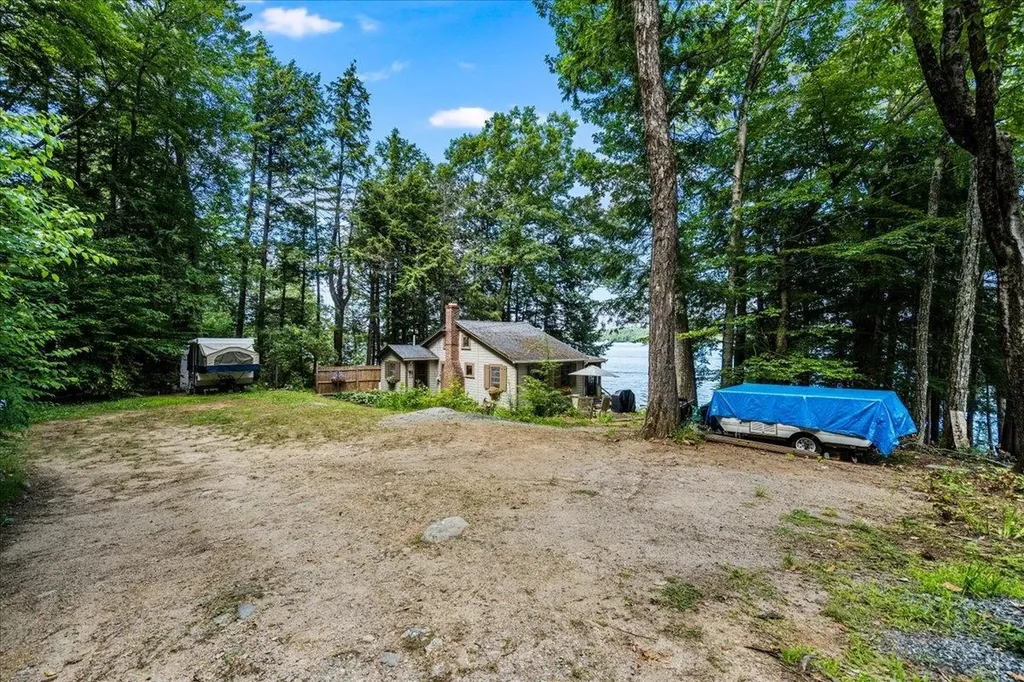 116C Gray Road Sanbornton NH 03269