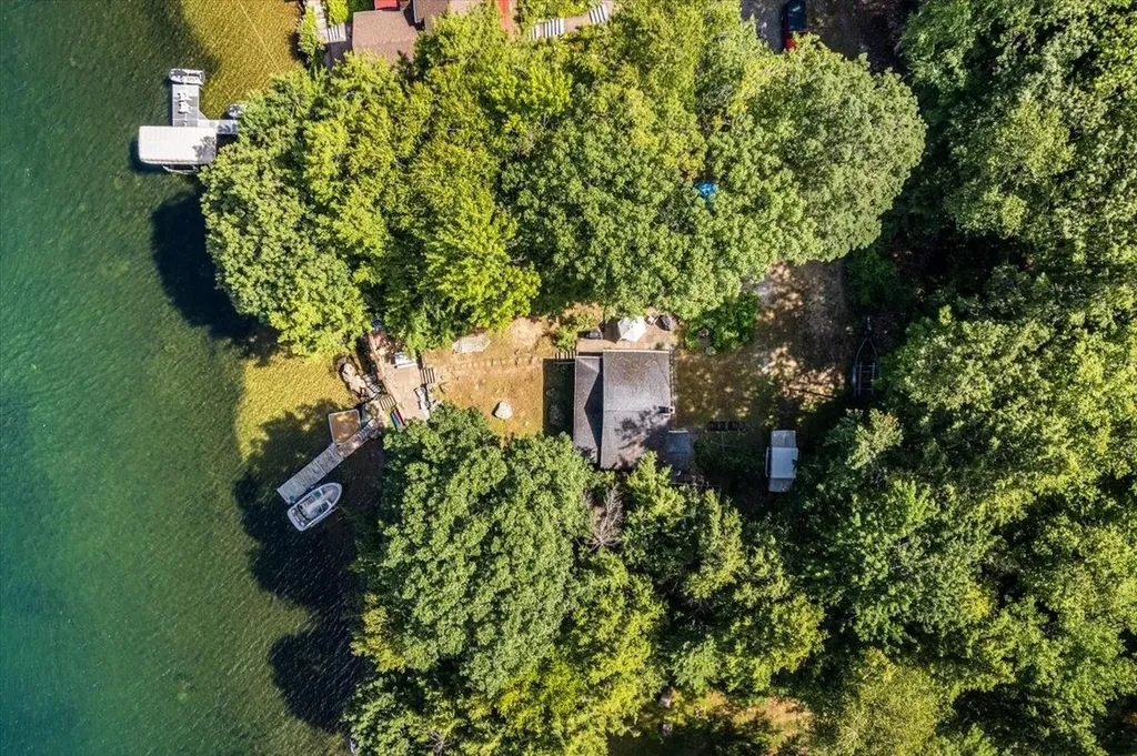 116C Gray Road Sanbornton NH 03269