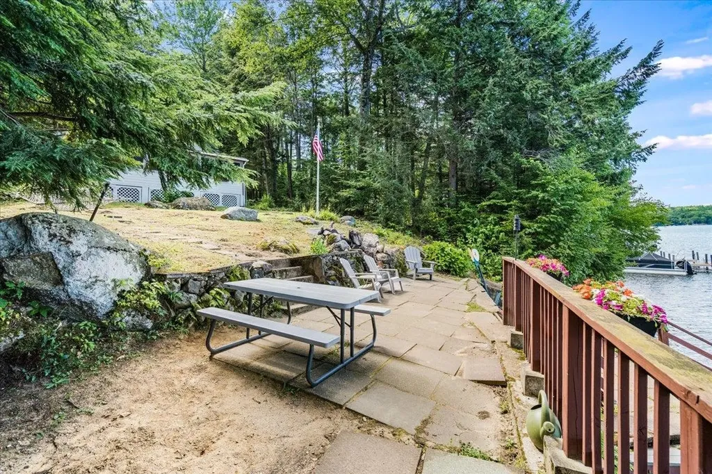 116C Gray Road Sanbornton NH 03269