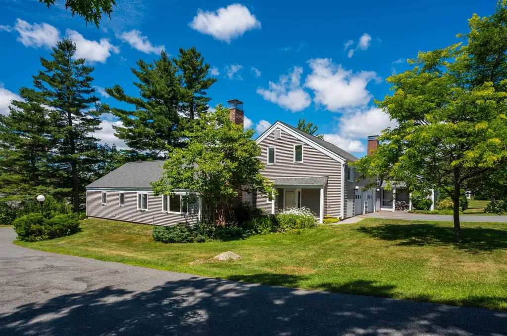 142 Hilltop Place New London NH 03257