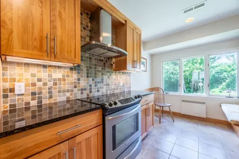 142 Hilltop Place New London NH 03257