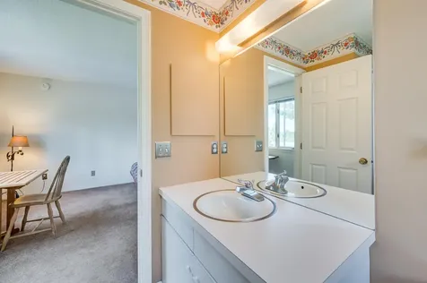 142 Hilltop Place New London NH 03257