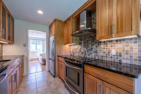 142 Hilltop Place New London NH 03257