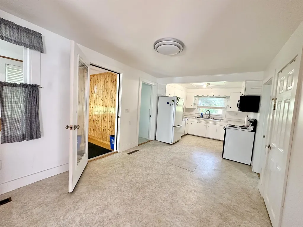 21 Fairfield Road Fletcher VT 05444