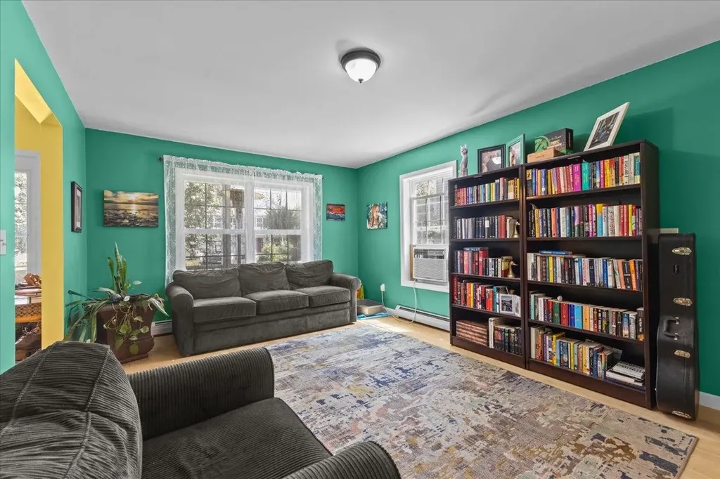 11 Cabot Court South Burlington VT 05403