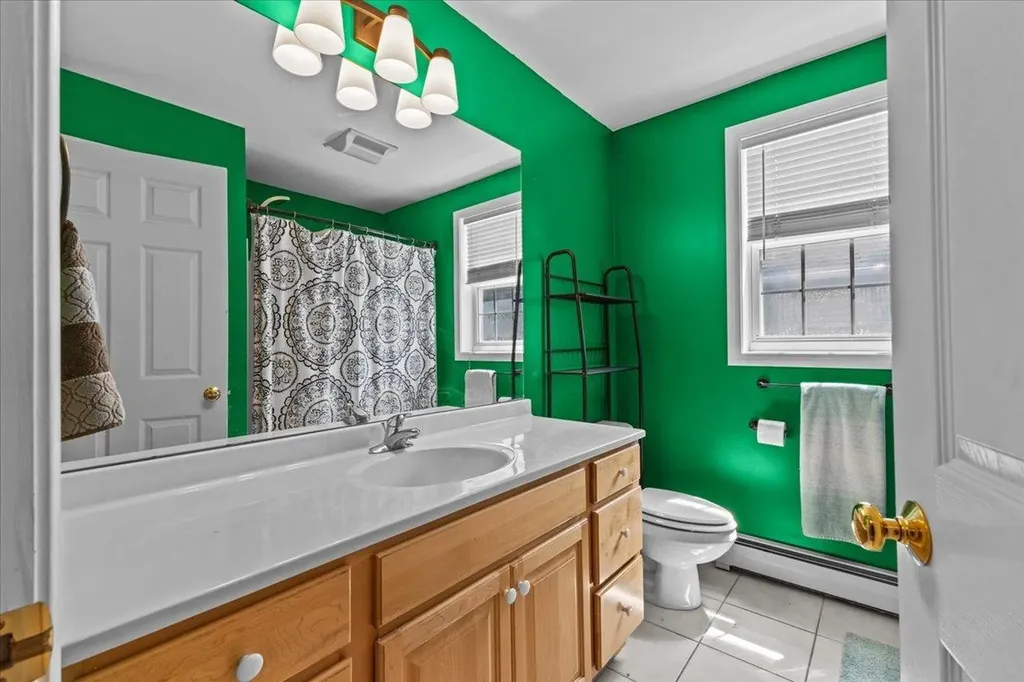 11 Cabot Court South Burlington VT 05403
