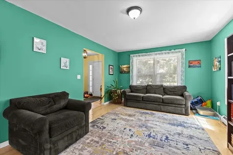 11 Cabot Court South Burlington VT 05403