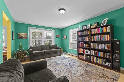 11 Cabot Court South Burlington VT 05403