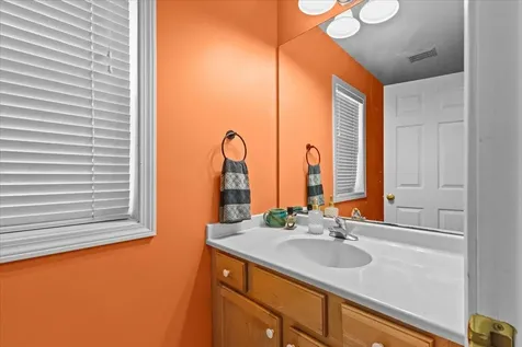 11 Cabot Court South Burlington VT 05403