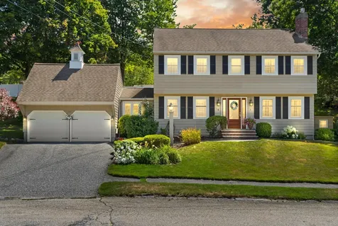 16 Amble Road Nashua NH 03062