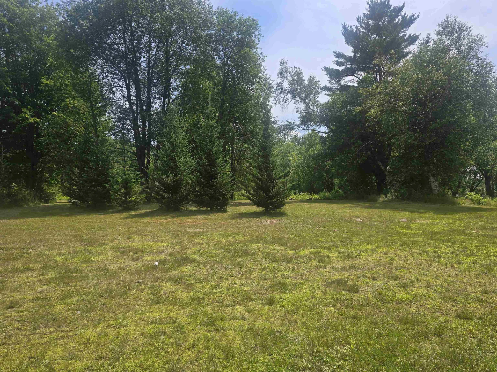 00 Braggs Bay Off Errol NH 03579